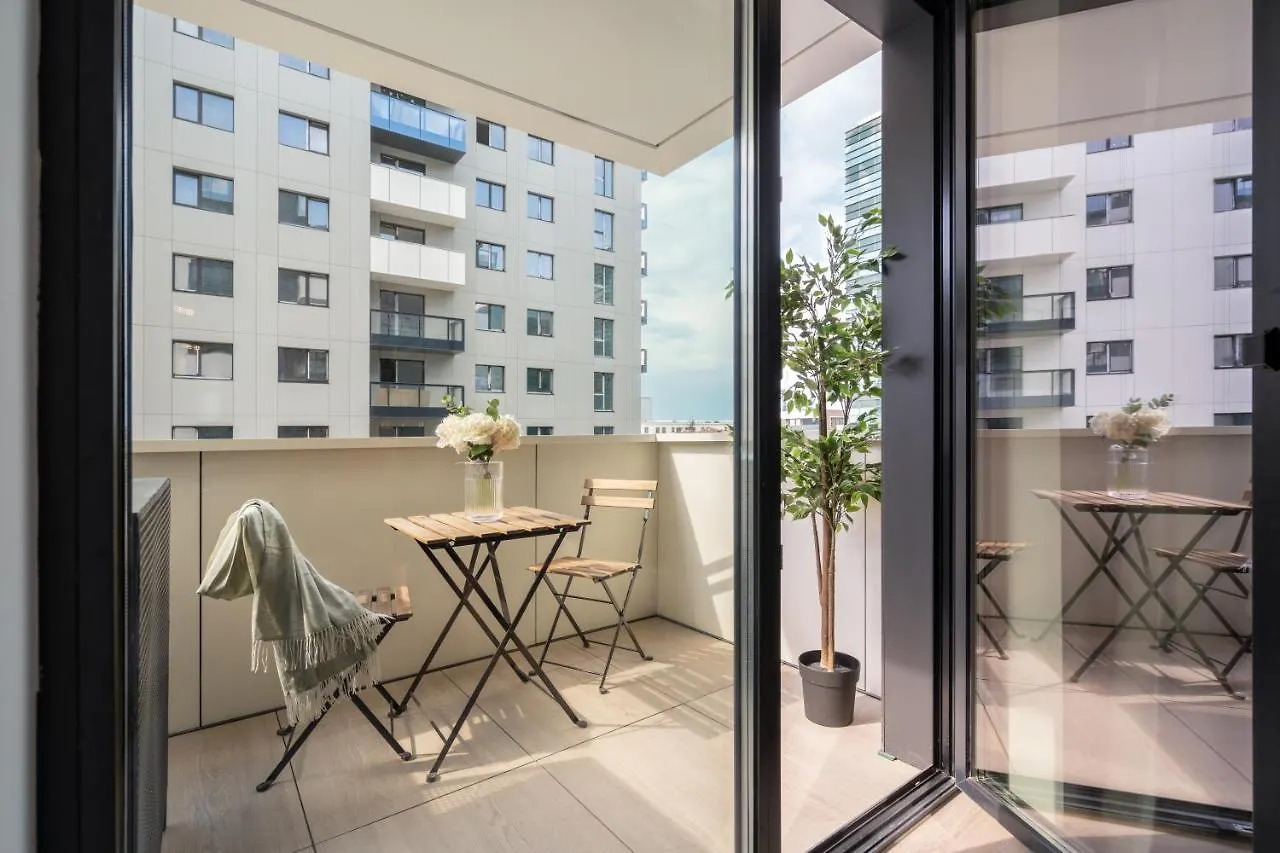 North By Urbanesq Cortina F Apartment Voluntari 0*,